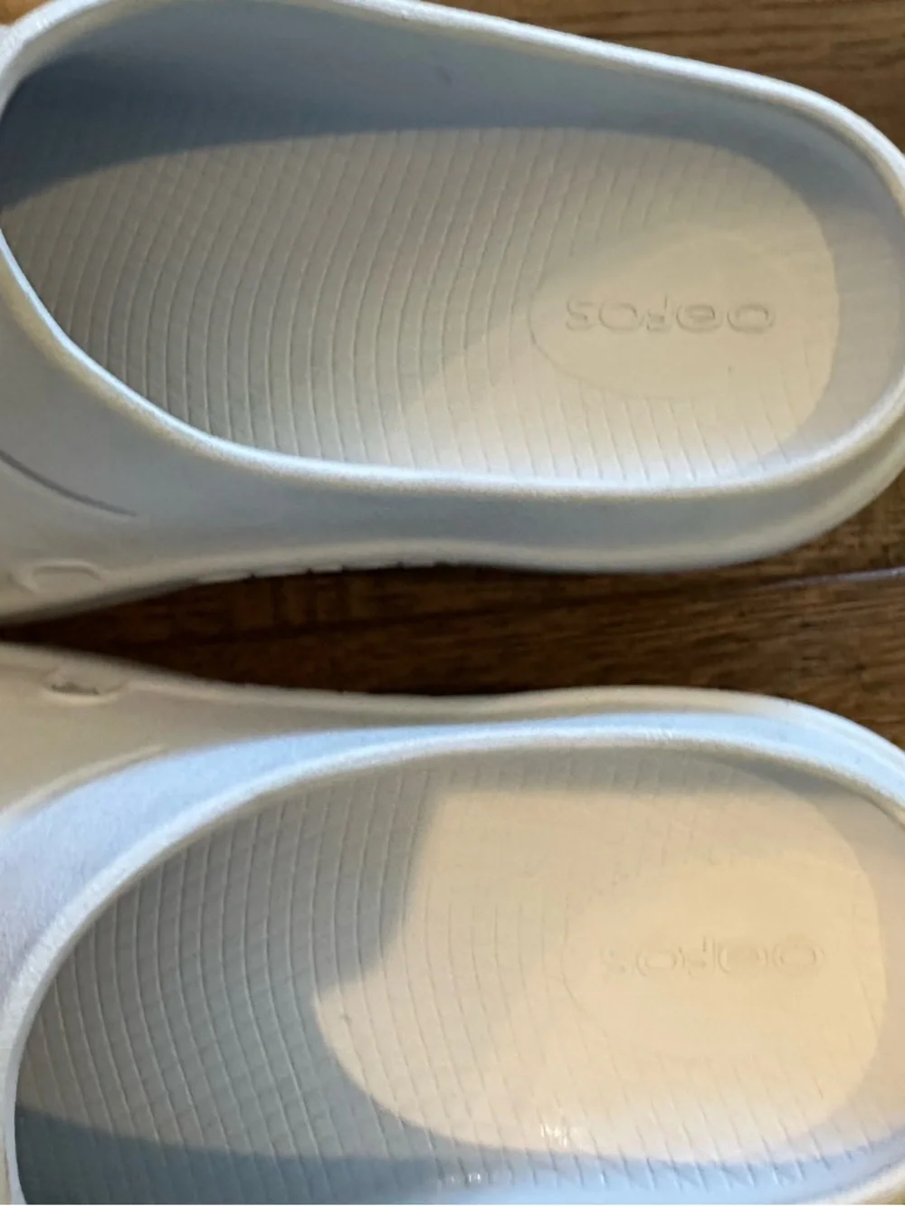 OOFOS - Picture 12 of 13